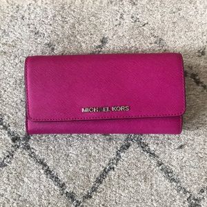 MICHAEL Michael Kors Jet Set Travel Wallet